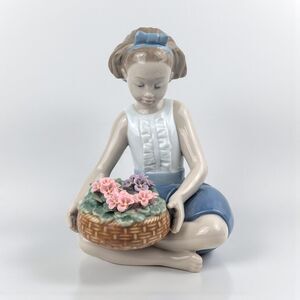 2010 Lladró "Basket of Love" Figurine: Annual Piece Girl with Flowers